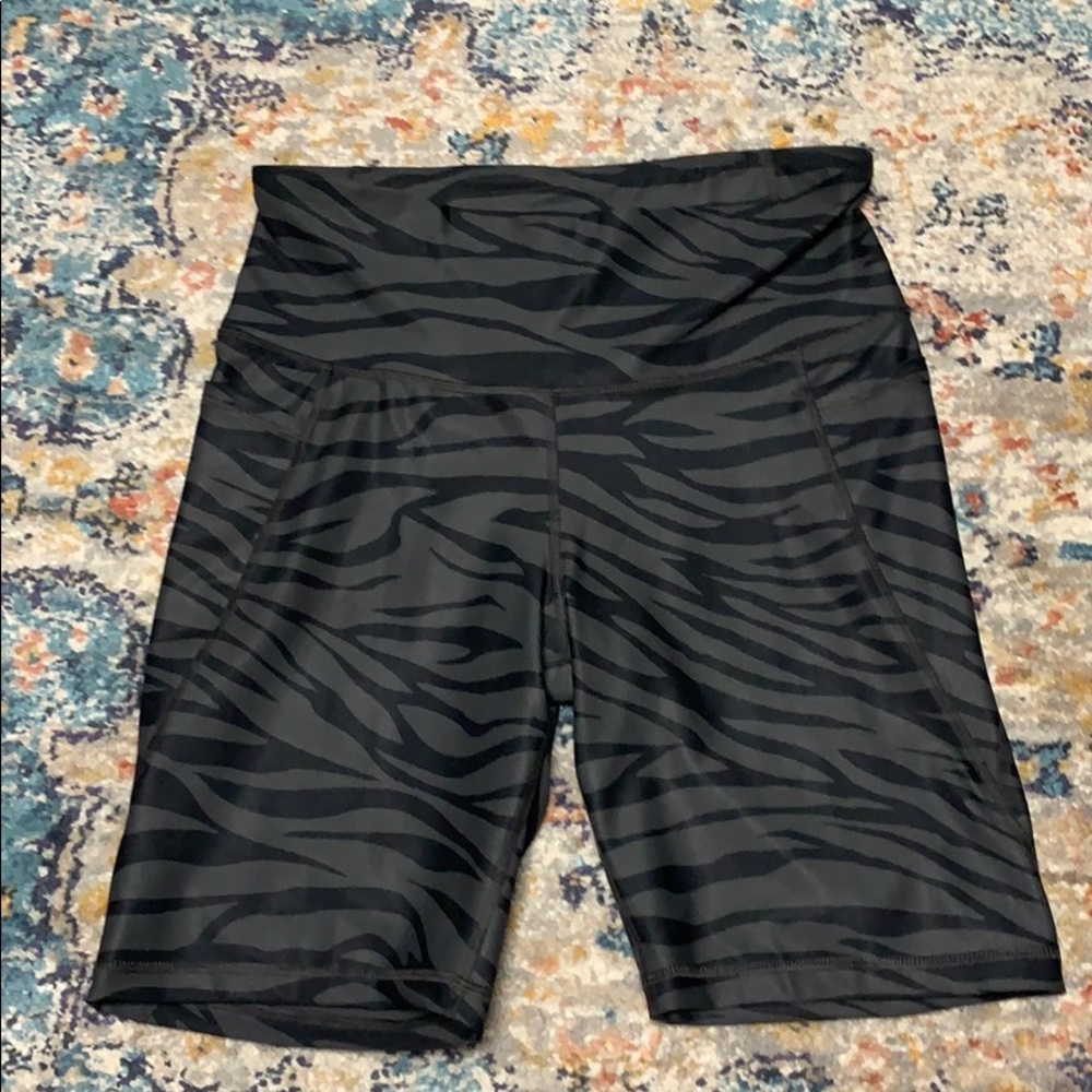 NWOT Old Navy Biker Shorts—8in